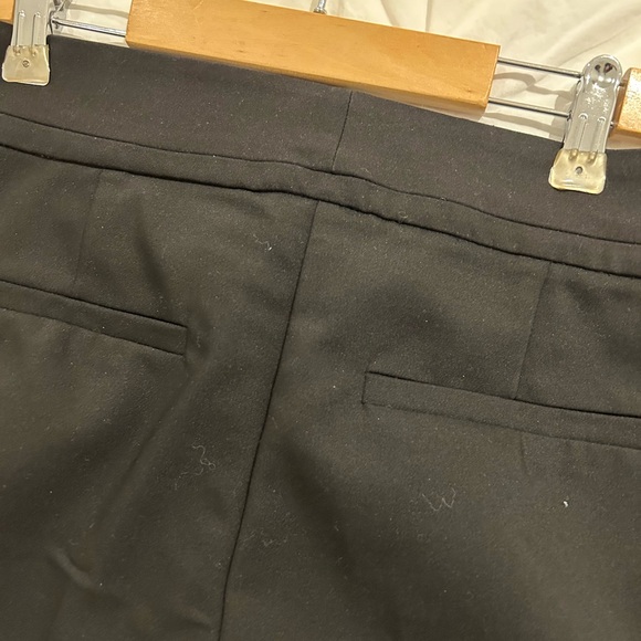 Peter Nygard Black dress pants - Picture 2 of 3